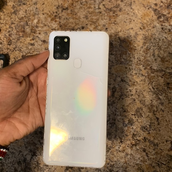 Samsung Galaxy A21s (crack back) - Picture 4 of 8